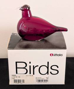 lot 86 image: iitala Toikka Little Tern Glass Bird