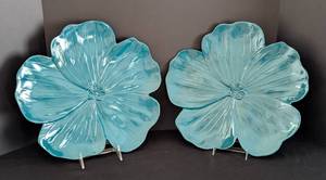 lot 92 image: Pair of Blue Floral Mariposa Platters