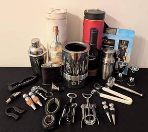 lot 103 image: Assorted Barware