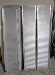lot 127 image: Pair of Aluminum Loading Ramps