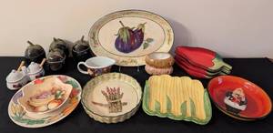 lot 184 image: Fruit and Veggie Ceramic Servingware