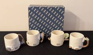 lot 199 image: Fitz and Floyd Ski-Lympics Mug Set