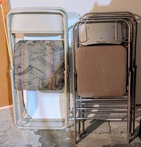 lot 215 image: Assorted Folding Chairs