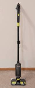lot 222 image: Shark Cordless Hard Floor Mop