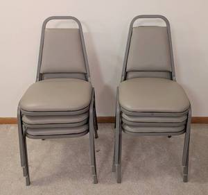 lot 224 image: FDL Stackable Banquet Chairs