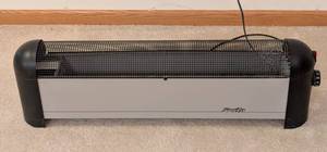 lot 227 image: Slant Fin Space Heater
