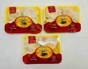 C. 3x 1.60lb Avg. Wgt Chicken Thighs-Gerber Amish Farms