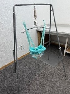 lot 10 image: Standing Baby BouncerJumper with door attachment