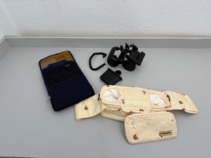 lot 52 image: Stroller attachments and diaperwipe organizer