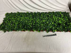 Naturae Decor Extendable Faux Leaf Trellis - 36 x 72