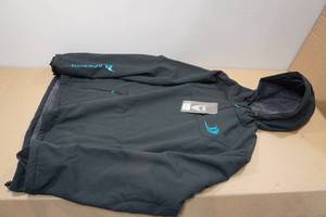 lot 13 image: Blackfish Squall Pullover Jacket -3XL