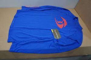 lot 21 image: Blackfish Angler Long Sleeve UPF Shirt -Medium