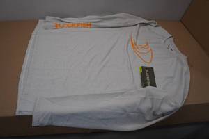 lot 22 image: Blackfish Angler Long Sleeve UPF Shirt -XL