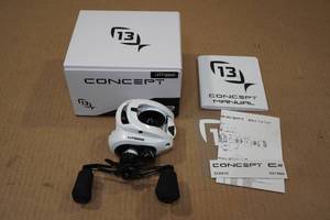 lot 29 image: 13 Fishing Concept C2 Left Handed Baitcaster Reel -White