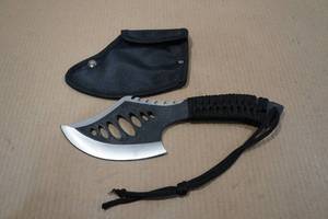 lot 65 image: Columbia 11 Hatchet