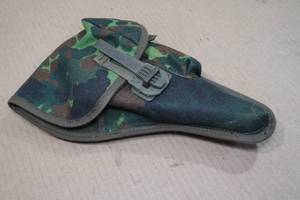 lot 83 image: Pistol Holster