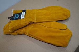 lot 86 image: Hand Armor Suede Cowhide Snowmobile Mittens -XL