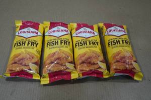 lot 105 image: 4 Louisiana New Orleans Style Fish Fry Breading Mix