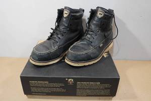 lot 129 image: Irish Setter Wingshooter 7 Waterproof Boots -Size 11