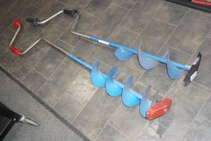 lot 131 image: 2 Hand Ice Augers