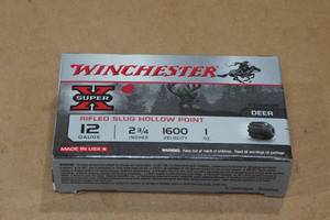 lot 148 image: 5 Winchester Super-X 12 Gauge 2-34 Rifled HP Slugs