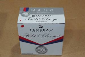 lot 164 image: 25 Federal Field & Range 12 Gauge 2-34 7.5 Shot Shotshells