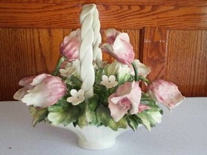 Cupodimonte Porcelain Vintage Flower Décor.
