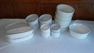 lot 266 image: Corning Ware Dishware.
