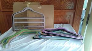 lot 313 image: Velvet Non-Slip Hangers. New And Used.