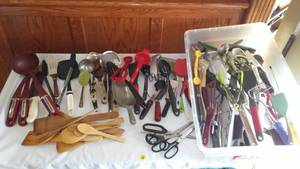 lot 344 image: Large Lot of Kitchen Utensils.