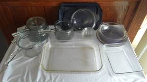 lot 346 image: Pyrex Cookware, Bakeware and More.