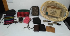 lot 382 image: NEW Wallets, Coin Purse, Belt Buckles.