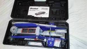 lot 990 image: Duralast 2  Ton Capacity Hydraulic Floor Jack With Case.