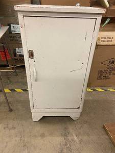 lot 9 image: Vintage Wooden Cabinet with Purple Shelves