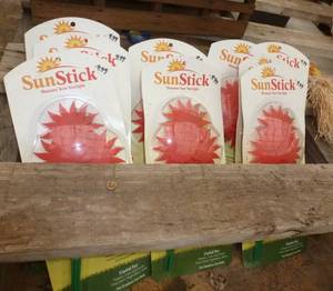 lot 277 image: 9 SunSticks, paper bags, kite string