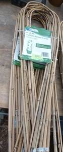 lot 305 image: Six sets of Bamboo Trellis