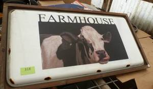 lot 318 image: Very neat Farmhouse Cow picture which is metal and framed in wood