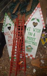 lot 342 image: Christmas dcor and 4 sets of lights
