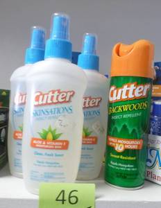 lot 46 image: 3 bottles of Cutter skinsations insect repellent, 1 can of cutter backwoods