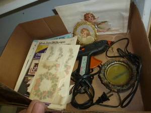 lot 130 image: Crafting box - painting, clockworks, ornaments, accessories