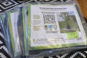 lot 413 image: FOUR 20 gallon tree watering bags