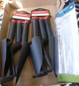 lot 433 image: TWO sets of garden tools - heavy plastic and rain gauge