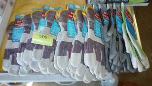 lot 509 image: 12 Pair of Kids garden gloves