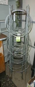 lot 373 image: THREE Collapsible tomato cages