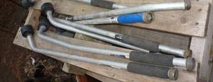 lot 568 image: SIX used watering wands