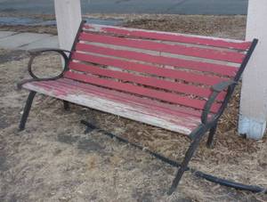 lot 550 image: Bench that needs some new boards