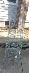 lot 573 image: SIX new tomato cages