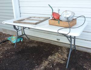 lot 590 image: folding table