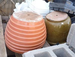 lot 591 image: 3 glazed terracotta pots and 3 large plastic ones