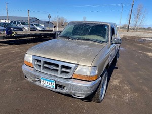 lot 11 image: 2000 Ford Ranger